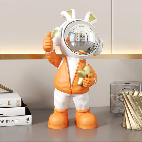 figurine astronaute