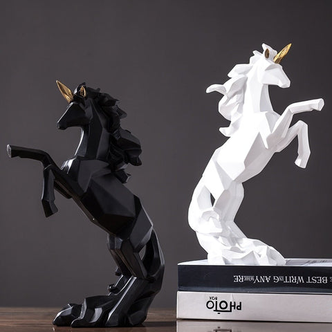 Statua del cavallo<br> Unicorno origami