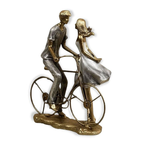 statue couple romantique