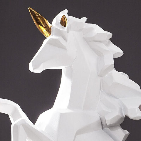 Statua del cavallo<br> Unicorno origami